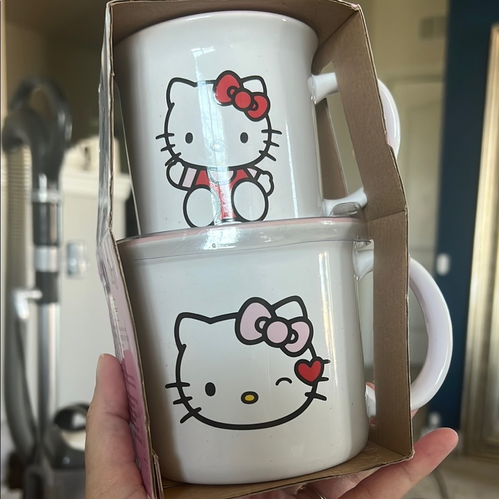 Hello Kitty Red and White Ceramic Mug Set